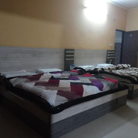 Hotel Shakuntala Katra  Buitenkant foto