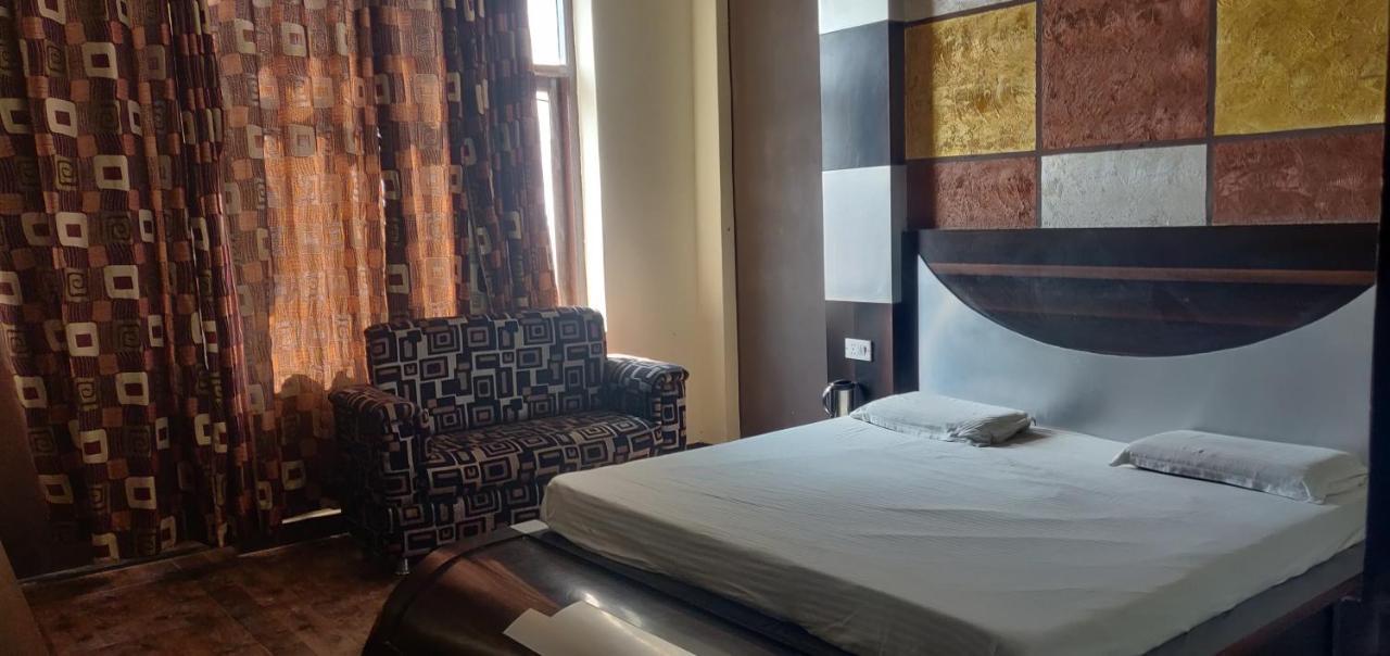 Hotel Shakuntala Katra  Buitenkant foto