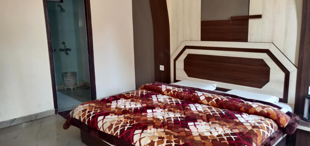 Hotel Shakuntala Katra  Buitenkant foto