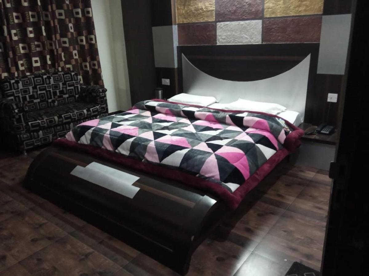 Hotel Shakuntala Katra  Buitenkant foto